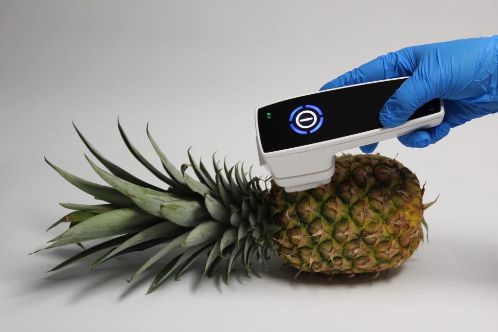 plasmacare auf Ananas